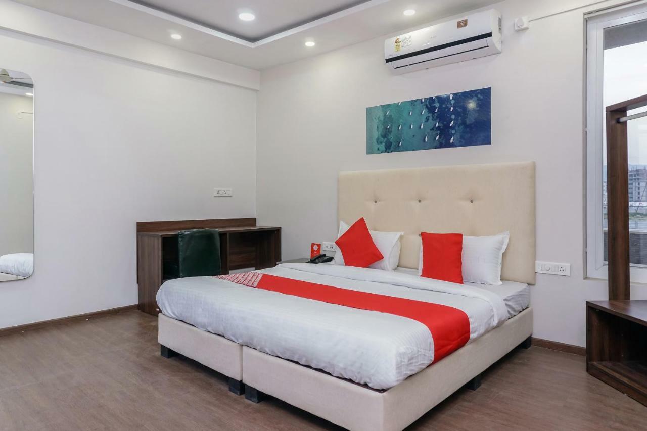 Oyo 16832 Hotel I Suite 2 Mangvadi Εξωτερικό φωτογραφία
