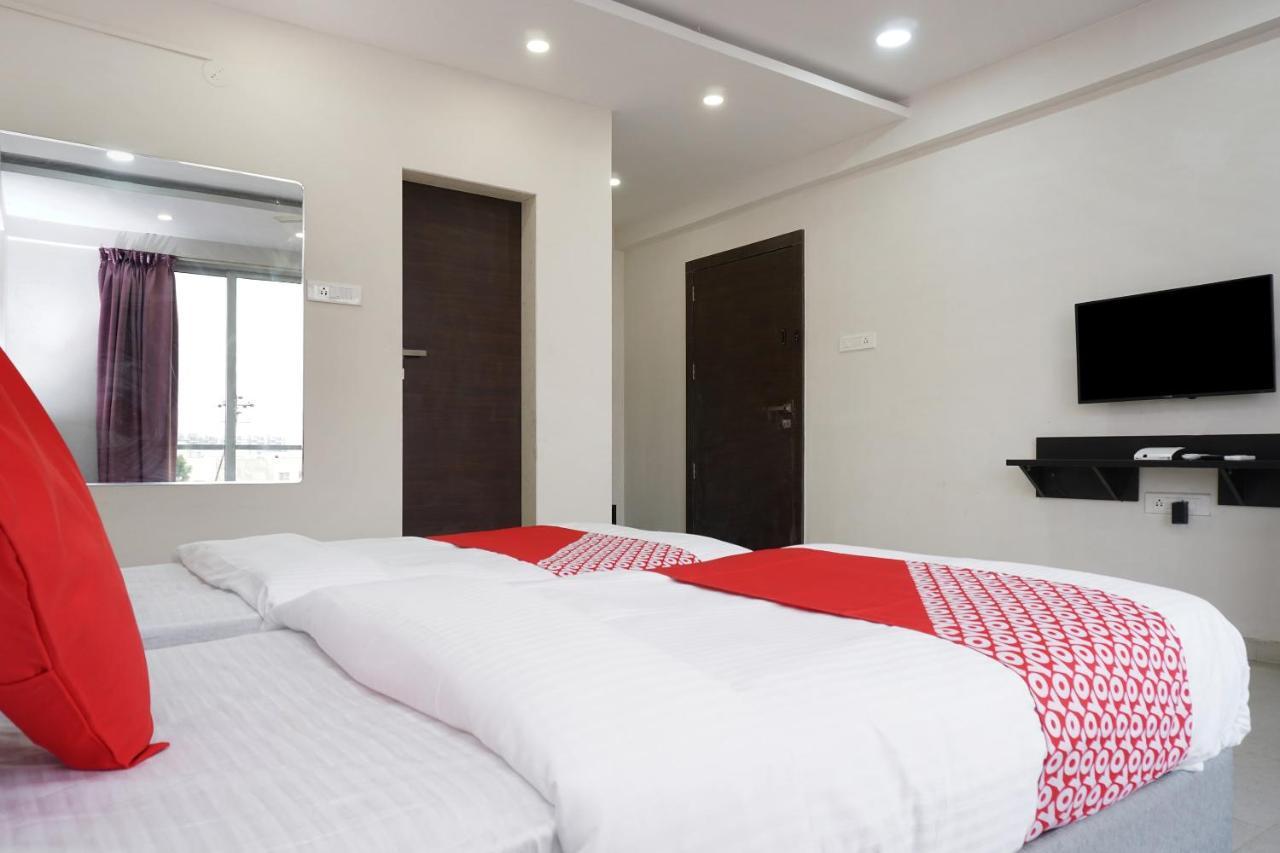 Oyo 16832 Hotel I Suite 2 Mangvadi Εξωτερικό φωτογραφία